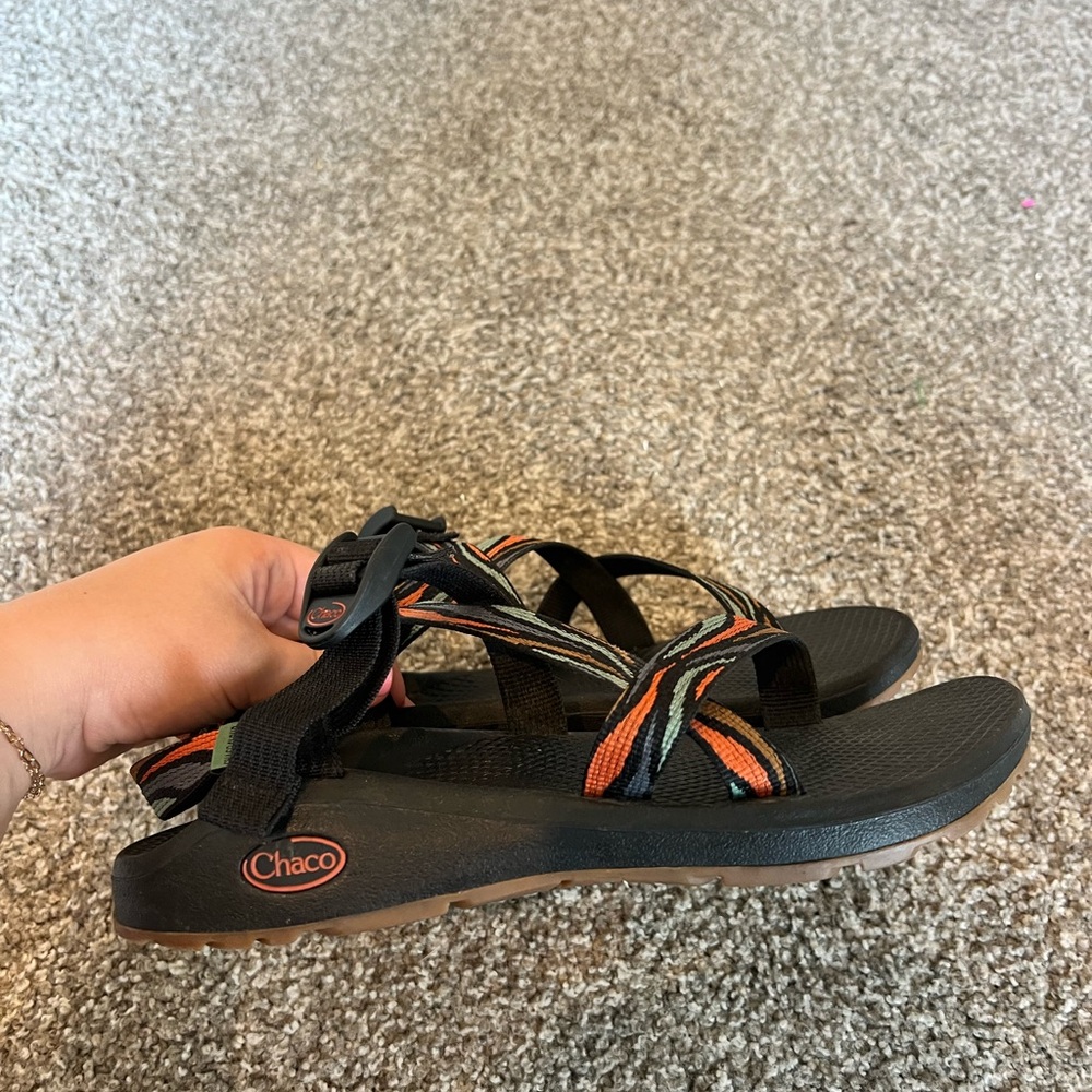 NWOT W9 Chaco gush rush